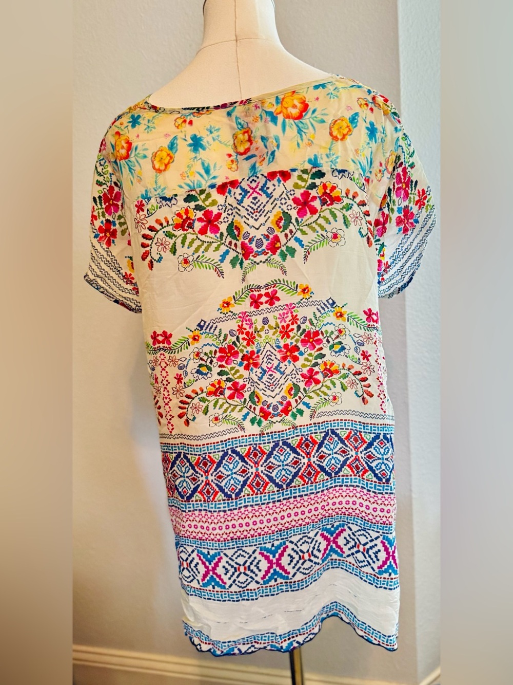 JOHNNY WAS Semi-Sheer Cream Colorful Floral Handkerchief Hem Tunic Top - Picture 3 of 16